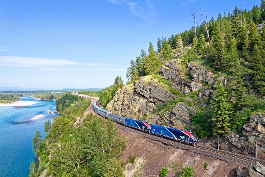 A New Collection of  U.S. Long-Distance Rail Journeys Combines Scenic Routes With National Parks and City Stays